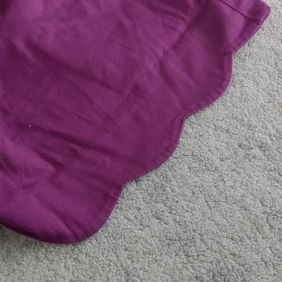 Scallop Hem shorts - Picture 2 of 3